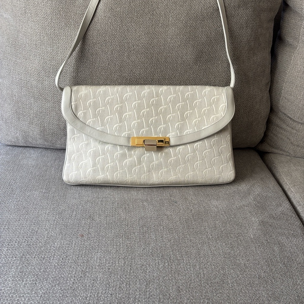 Elegant White Designer Shoulder Bag